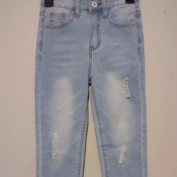 SheIn Stretchy Youth Distressed Jeans - Picture 1 of 4